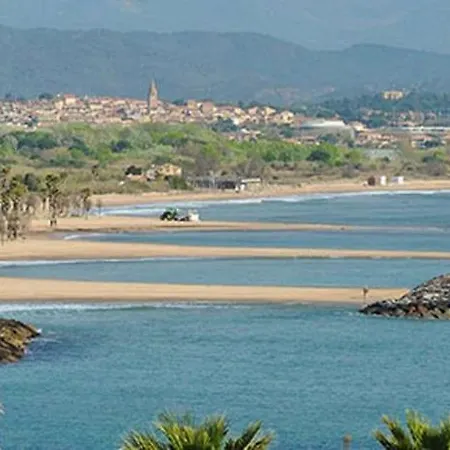 A Frejus, 40 M², Proche Du Jardin
