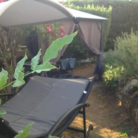 A Frejus, 40 M², Proche Du Jardin 公寓 *