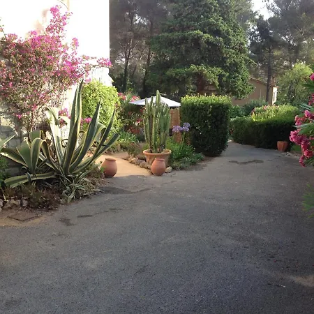 A Frejus, 40 M², Proche Du Jardin Apartmán *